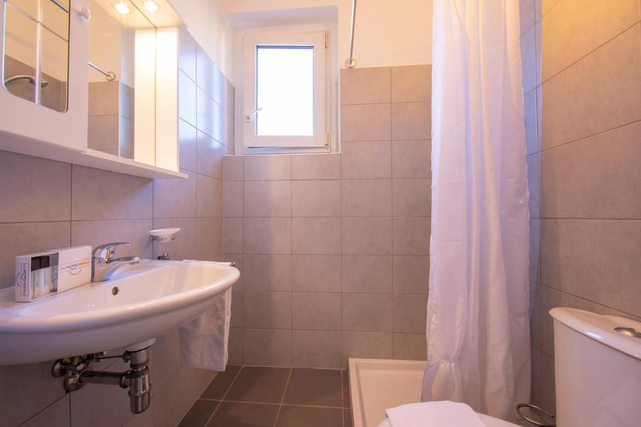 Central Amor - Happy Rentals Lugano Bagian luar foto